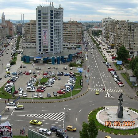 Relax Central Apartment Bacau Exterior photo